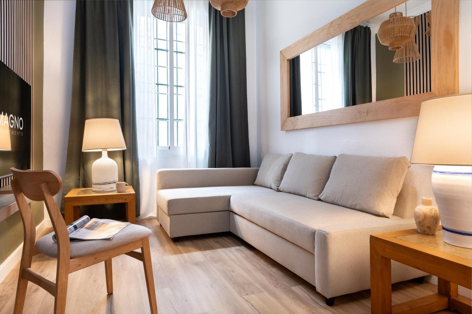 Magno Apartments Ave Maria Sevilla Bagian luar foto