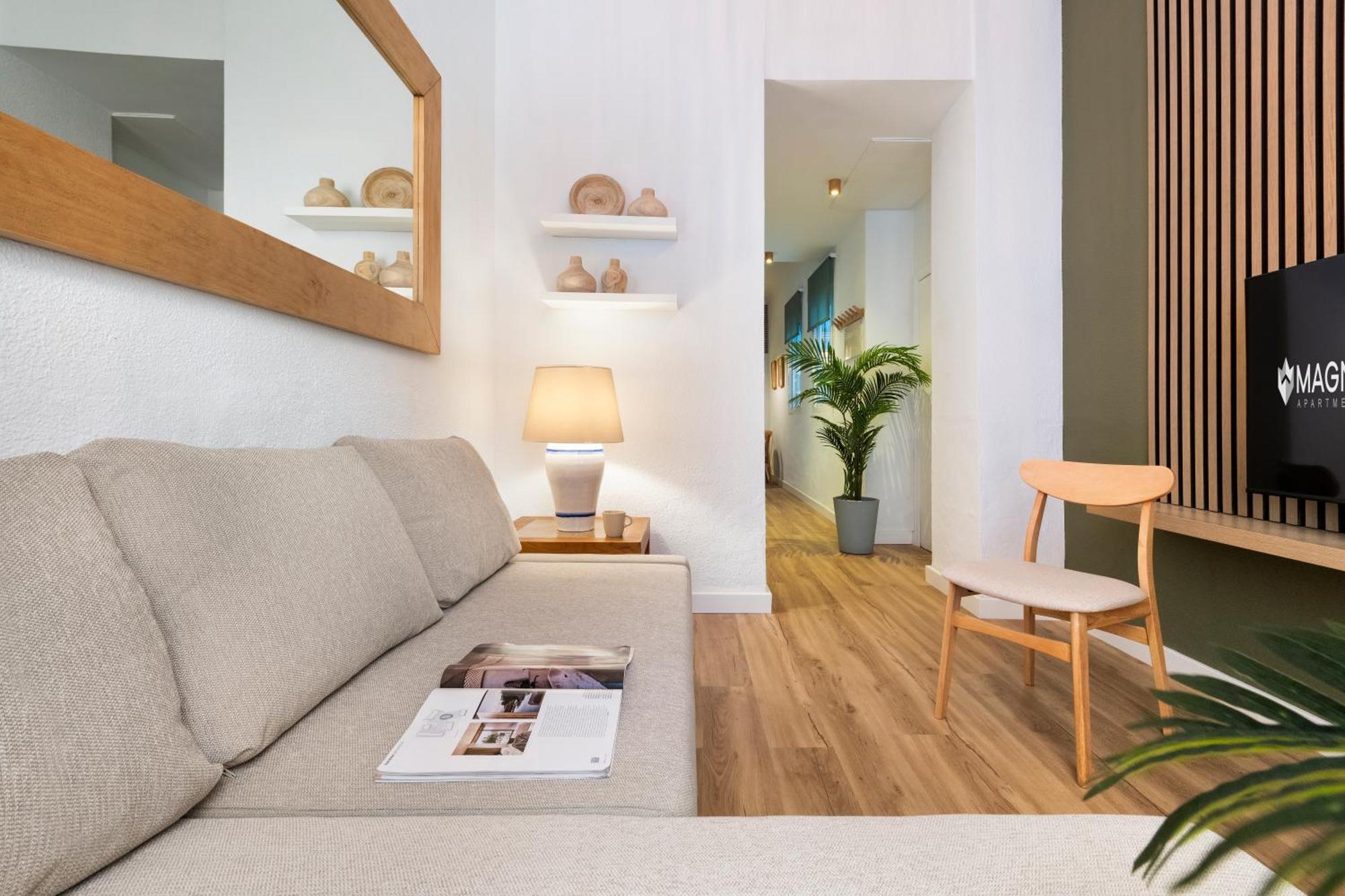Magno Apartments Ave Maria Sevilla Bagian luar foto
